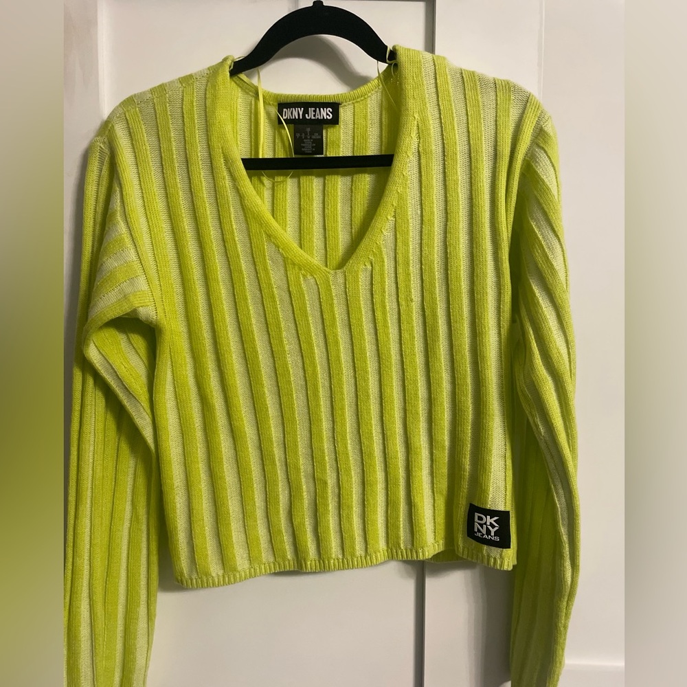 Long sleeve v-neck DKNY sweater